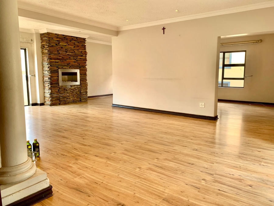 To Let 4 Bedroom Property for Rent in Kyalami Glen Estate Gauteng