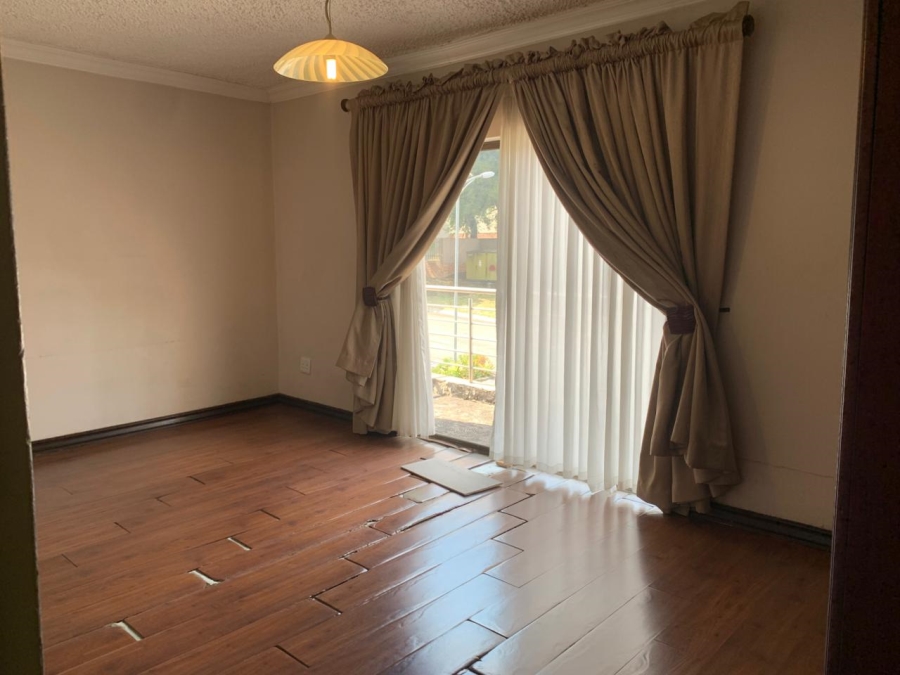 To Let 4 Bedroom Property for Rent in Kyalami Glen Estate Gauteng