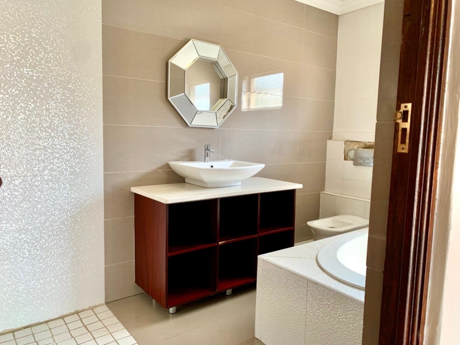 To Let 4 Bedroom Property for Rent in Kyalami Glen Estate Gauteng