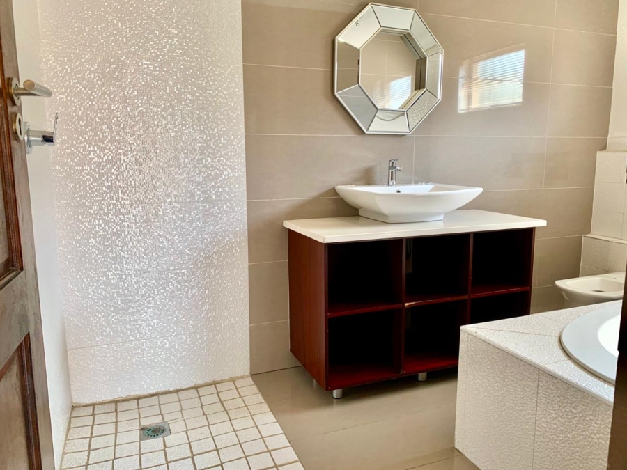 To Let 4 Bedroom Property for Rent in Kyalami Glen Estate Gauteng