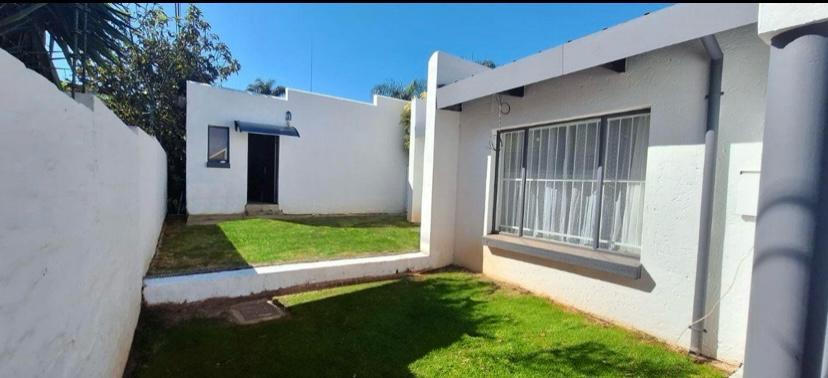 3 Bedroom Property for Sale in Faerie Glen Gauteng