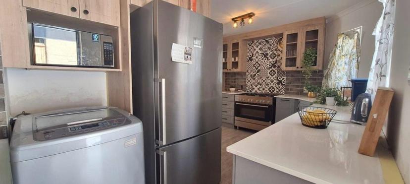 3 Bedroom Property for Sale in Faerie Glen Gauteng