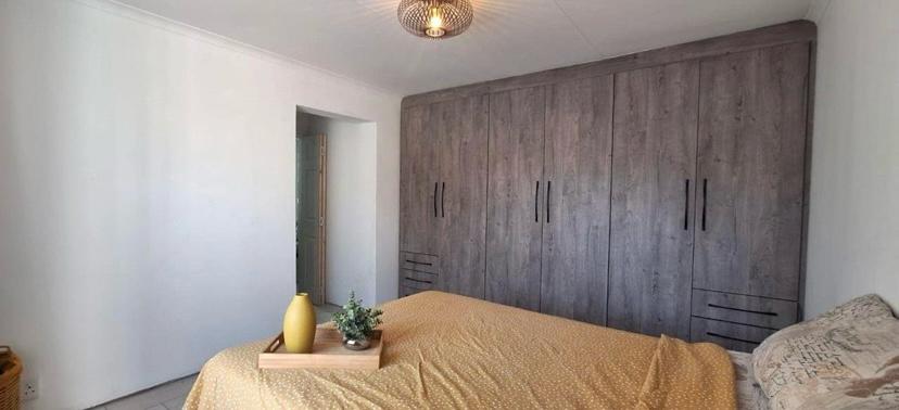 3 Bedroom Property for Sale in Faerie Glen Gauteng