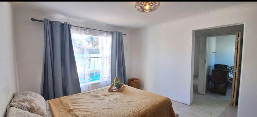 3 Bedroom Property for Sale in Faerie Glen Gauteng