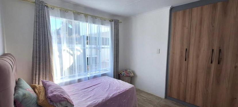 3 Bedroom Property for Sale in Faerie Glen Gauteng