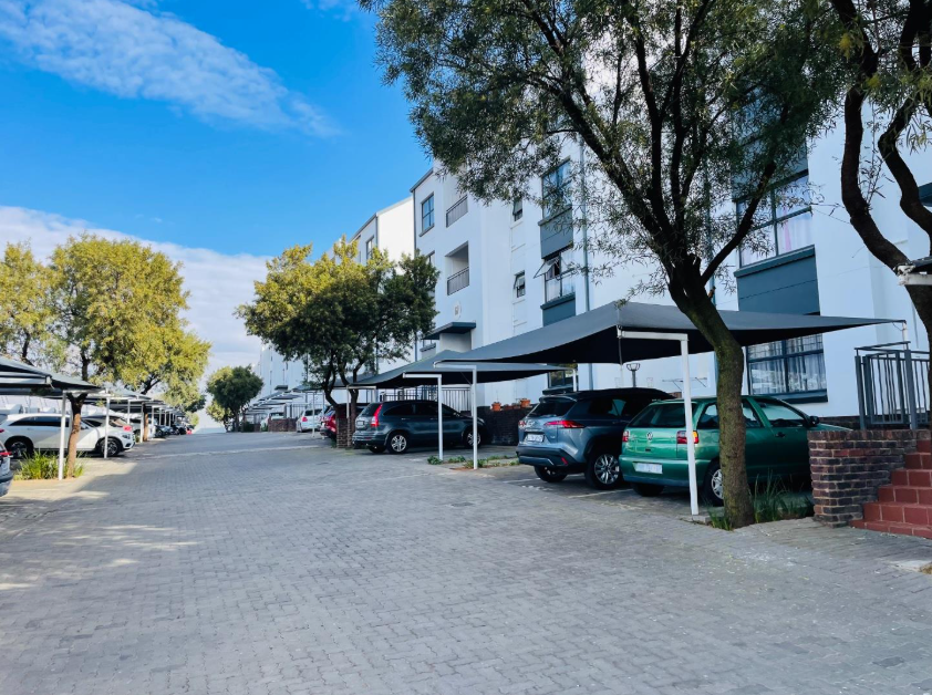 To Let 3 Bedroom Property for Rent in Greenstone Hill Gauteng
