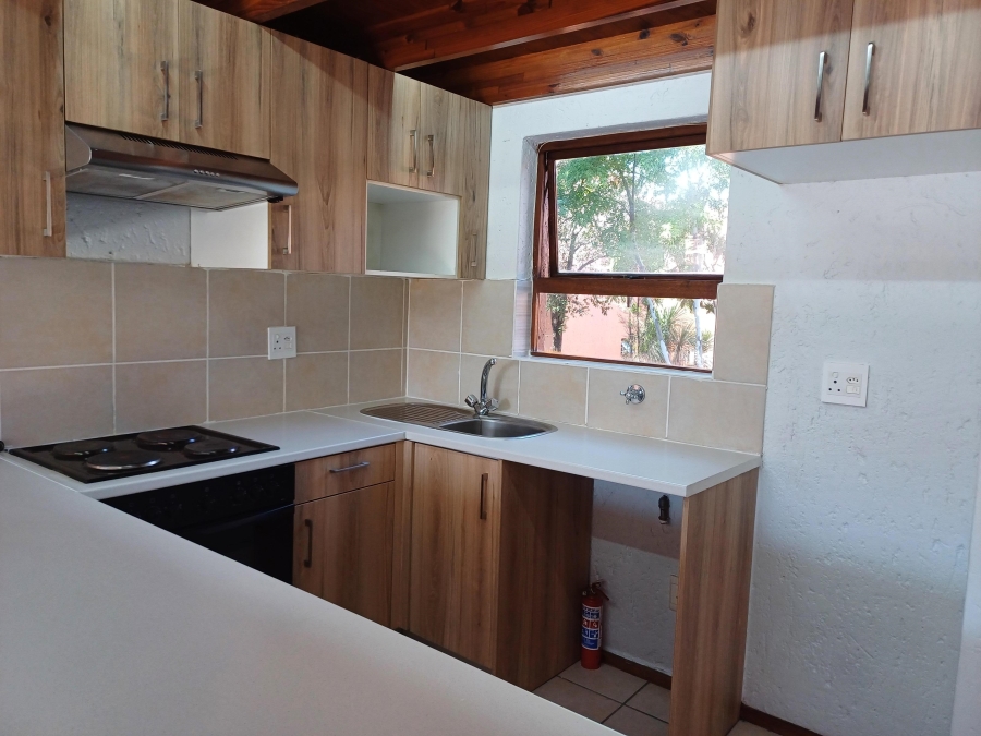 To Let 1 Bedroom Property for Rent in Sunninghill Gauteng