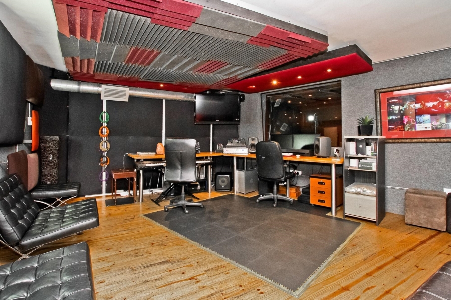 Commercial Property for Sale in Braamfontein Werf Gauteng