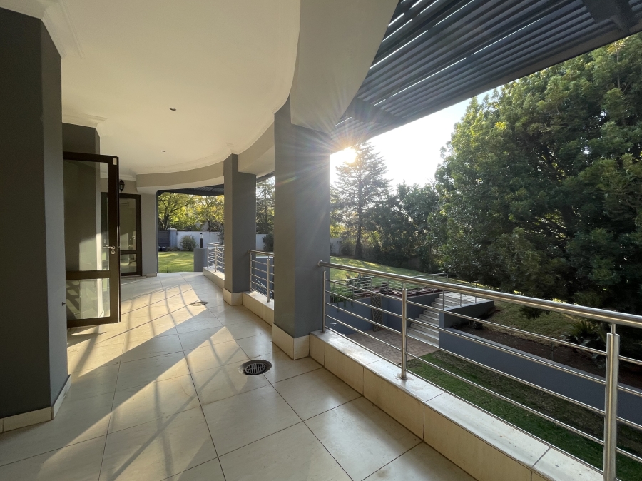 6 Bedroom Property for Sale in Waterkloof Ridge Gauteng