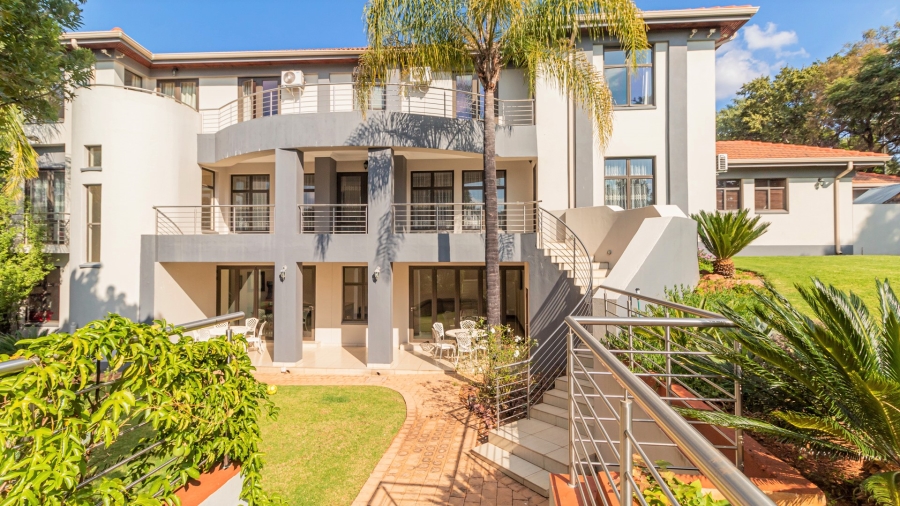 6 Bedroom Property for Sale in Waterkloof Ridge Gauteng
