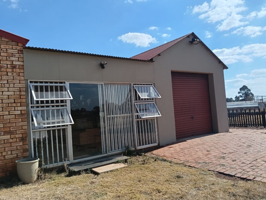 Commercial Property for Sale in Zuurbekom Gauteng
