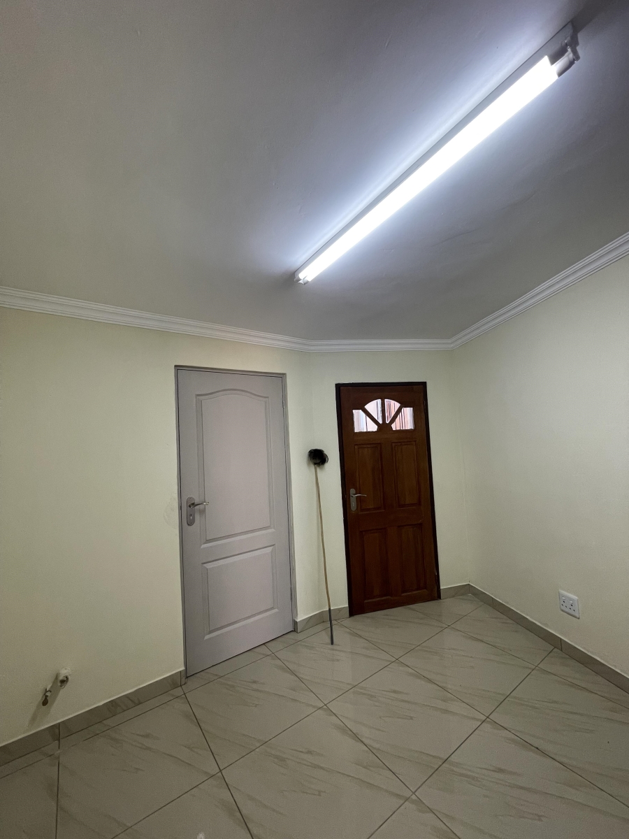To Let commercial Property for Rent in Erasmia Gauteng