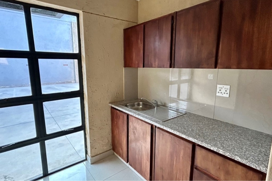 To Let commercial Property for Rent in Pomona Gauteng