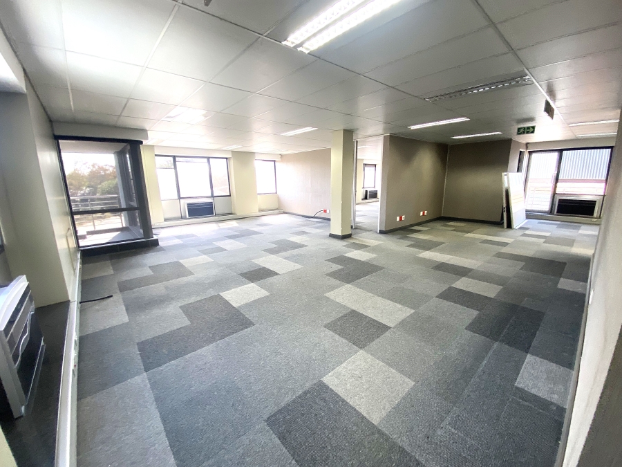 Commercial Property for Sale in Randjespark Gauteng