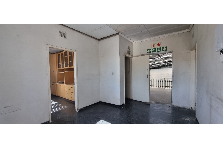 To Let commercial Property for Rent in Booysens Reserve Gauteng