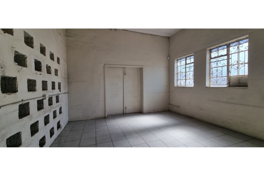 To Let commercial Property for Rent in Booysens Reserve Gauteng