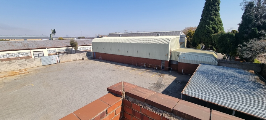 To Let commercial Property for Rent in Benrose Gauteng