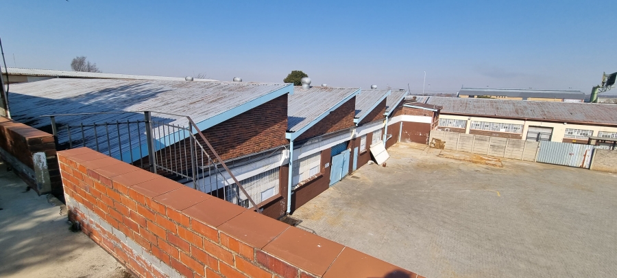 To Let commercial Property for Rent in Benrose Gauteng