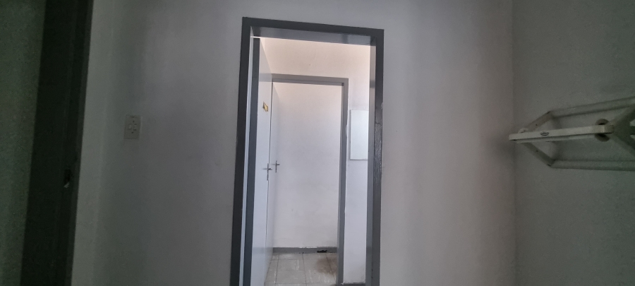 To Let commercial Property for Rent in Benrose Gauteng