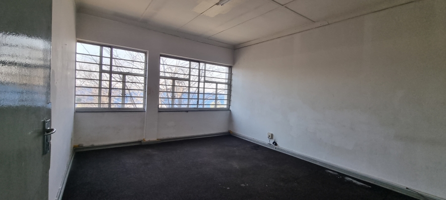 To Let commercial Property for Rent in Benrose Gauteng