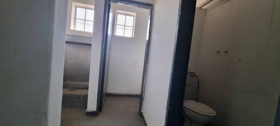 To Let commercial Property for Rent in Benrose Gauteng