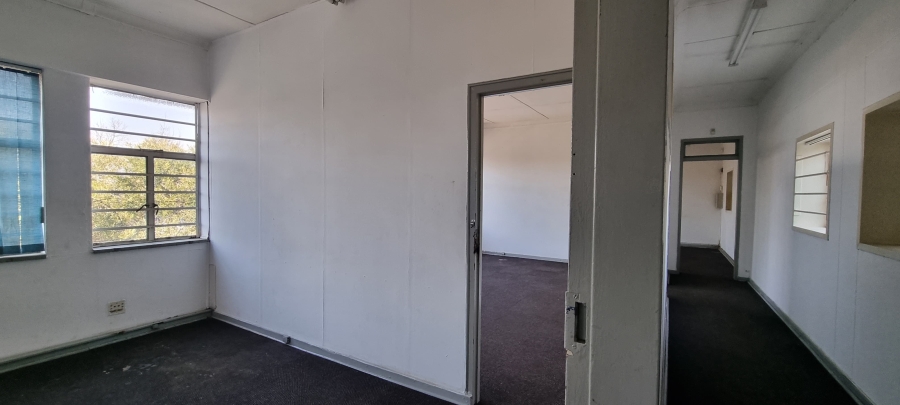 To Let commercial Property for Rent in Benrose Gauteng