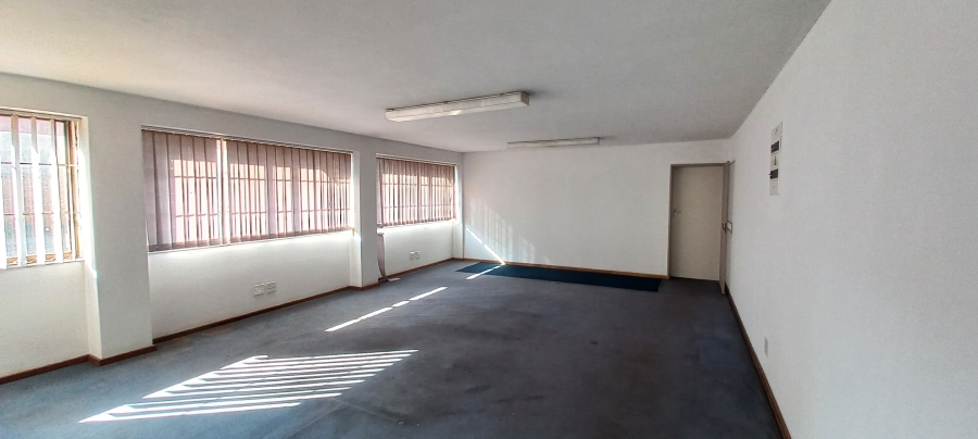 To Let commercial Property for Rent in Benrose Gauteng