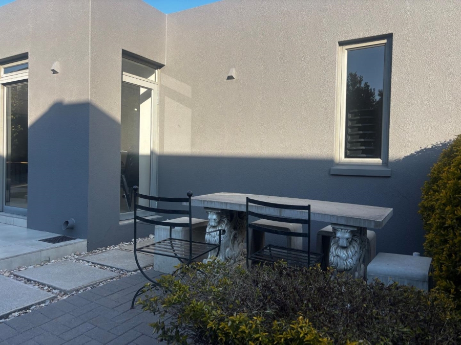 To Let commercial Property for Rent in Highlands North Gauteng