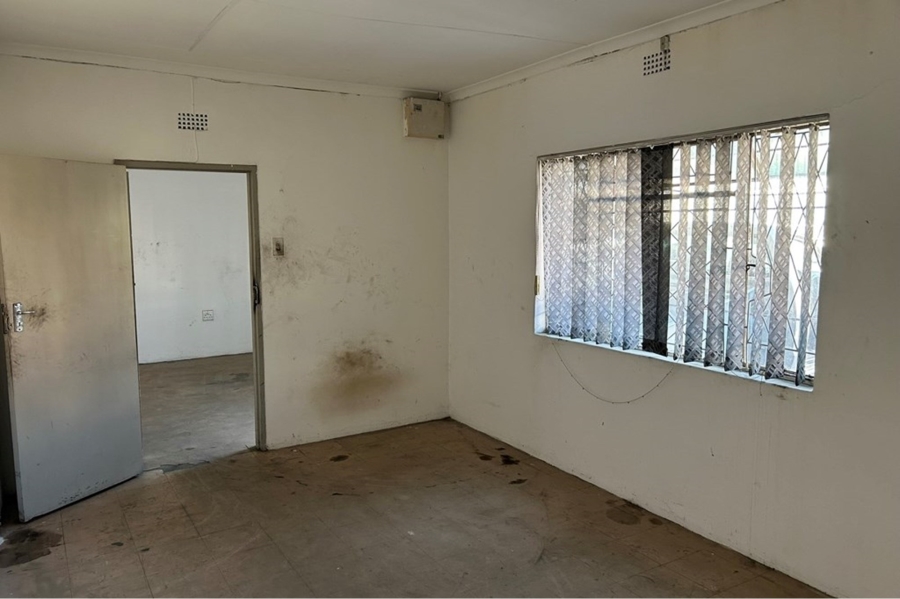 0 Bedroom Property for Sale in Anderbolt Gauteng