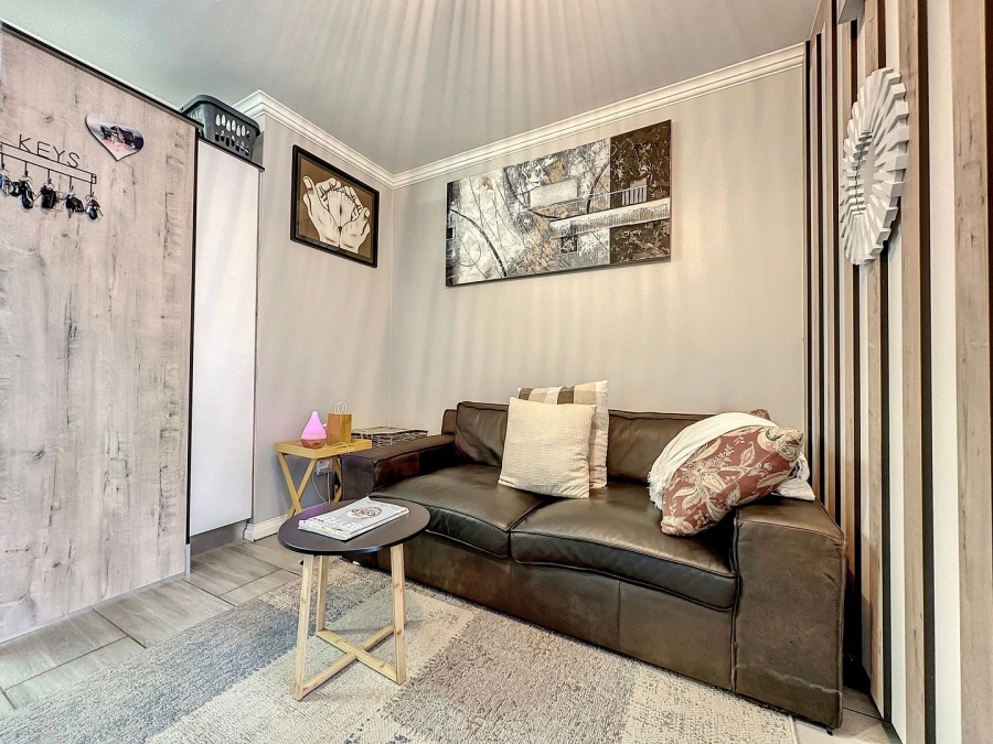 To Let 1 Bedroom Property for Rent in Hazeldean Gauteng