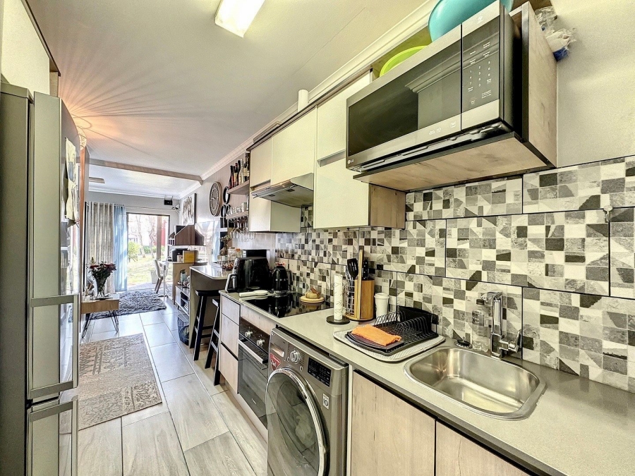 To Let 1 Bedroom Property for Rent in Hazeldean Gauteng