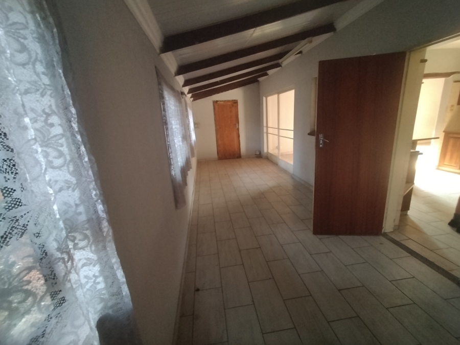 5 Bedroom Property for Sale in Pretoria North Gauteng