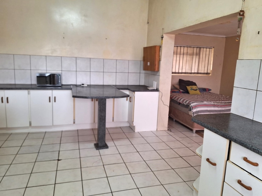 2 Bedroom Property for Sale in Rensburg Gauteng