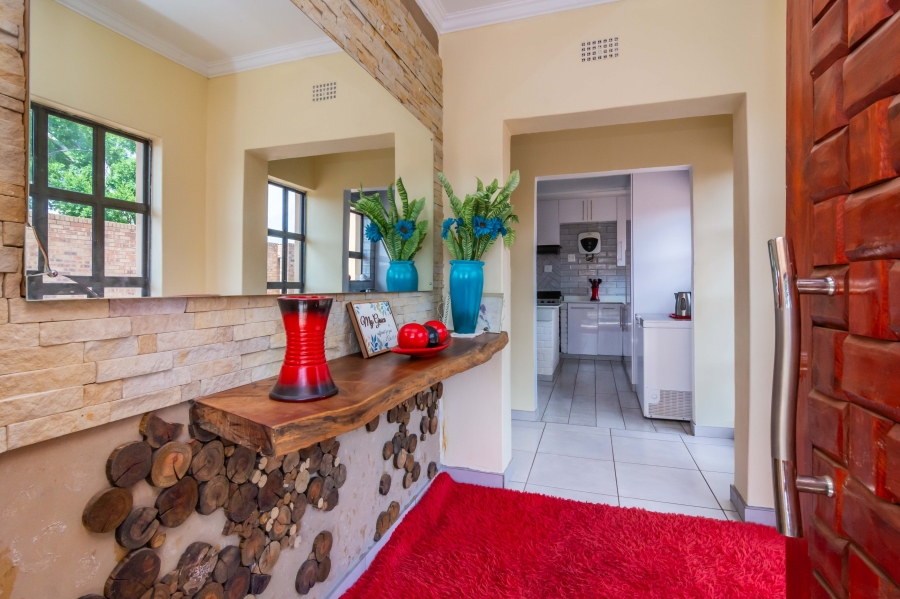 4 Bedroom Property for Sale in Fleurhof Gauteng