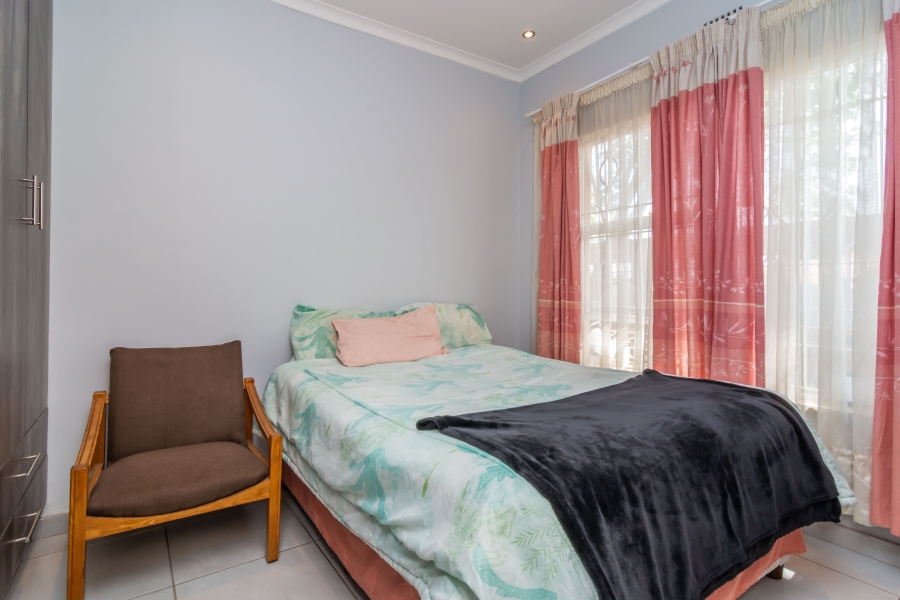 4 Bedroom Property for Sale in Fleurhof Gauteng