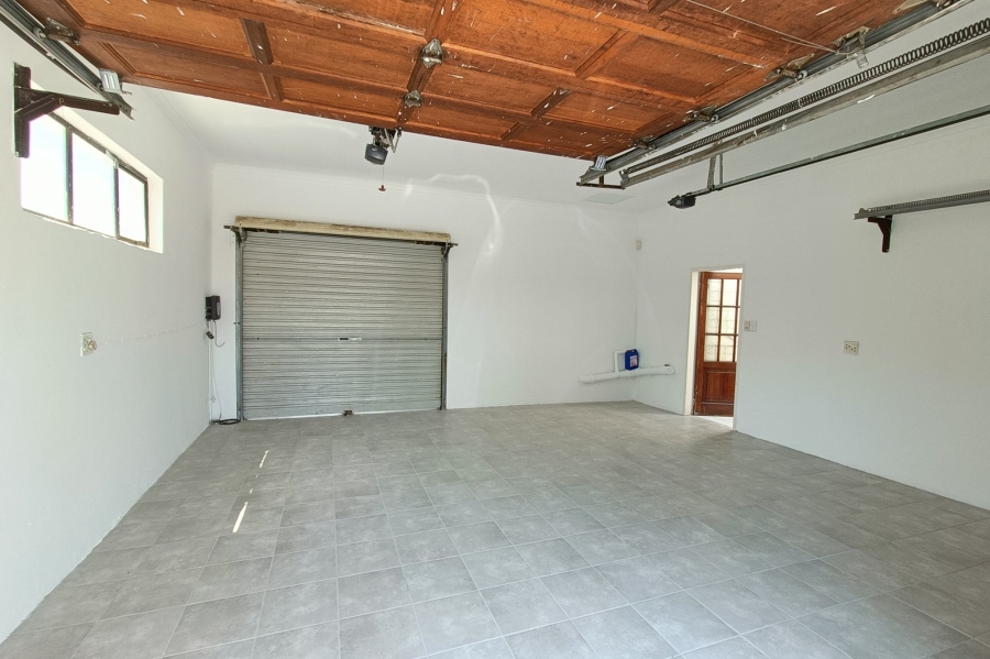6 Bedroom Property for Sale in Country View Gauteng