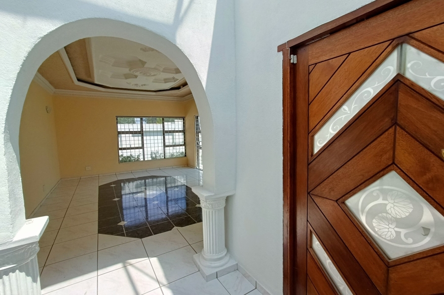 6 Bedroom Property for Sale in Country View Gauteng