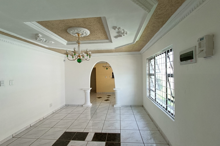 6 Bedroom Property for Sale in Country View Gauteng