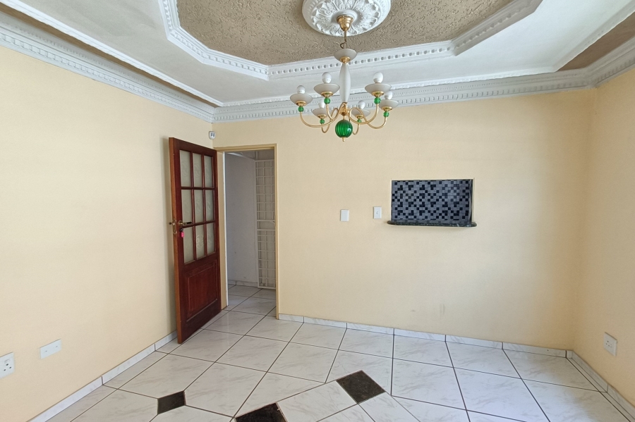 6 Bedroom Property for Sale in Country View Gauteng
