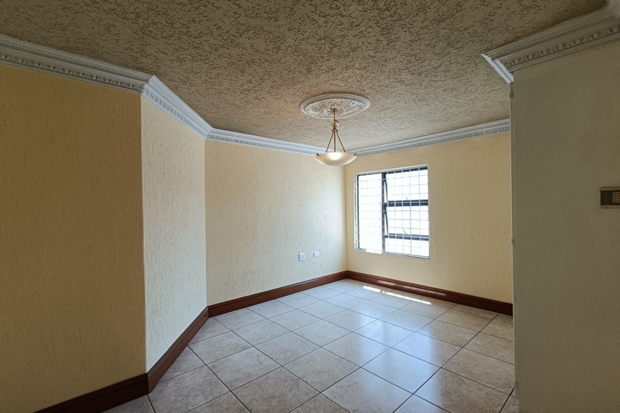 6 Bedroom Property for Sale in Country View Gauteng