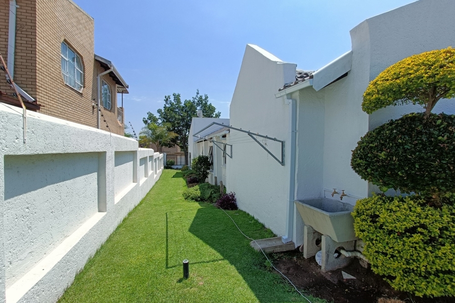 6 Bedroom Property for Sale in Country View Gauteng