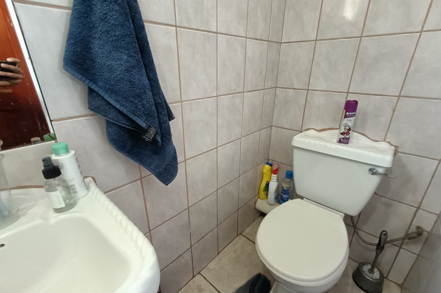 6 Bedroom Property for Sale in Country View Gauteng