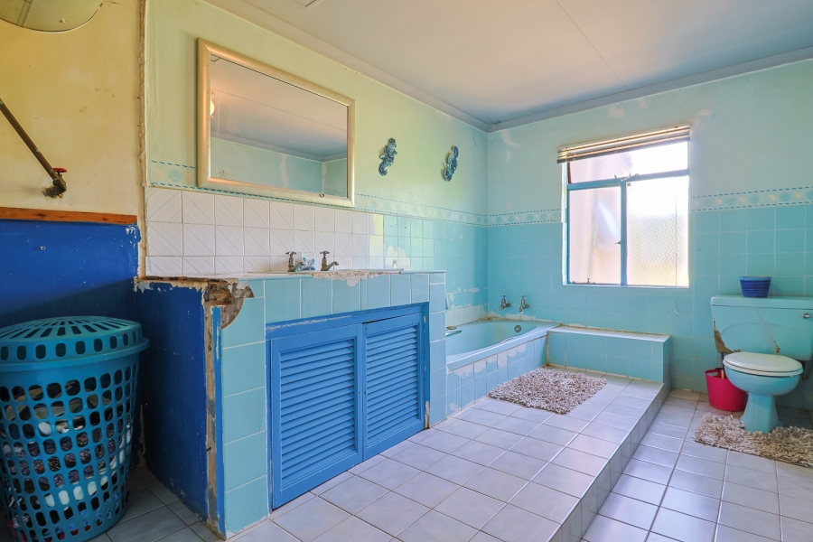 6 Bedroom Property for Sale in Tedderfield A H Gauteng
