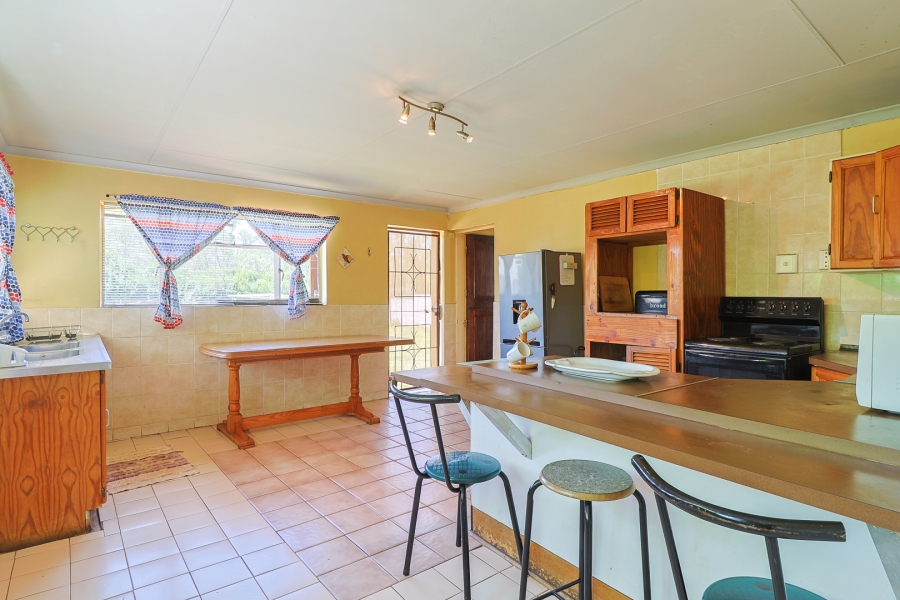6 Bedroom Property for Sale in Tedderfield A H Gauteng