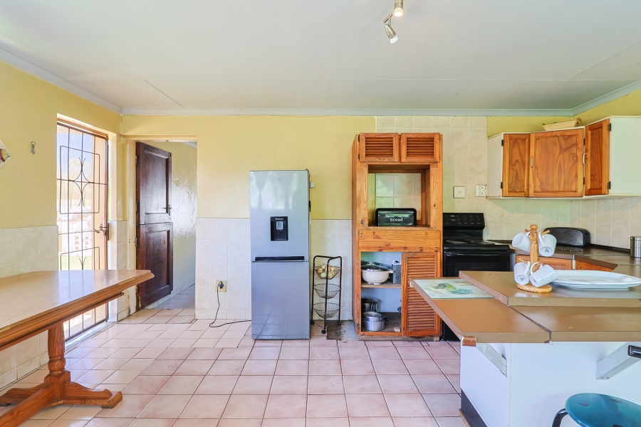 6 Bedroom Property for Sale in Tedderfield A H Gauteng