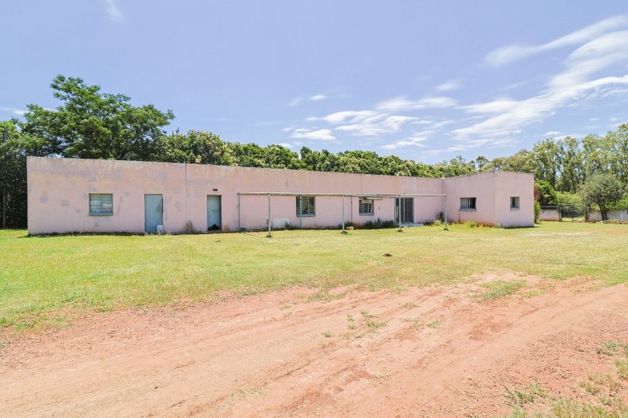 6 Bedroom Property for Sale in Tedderfield A H Gauteng