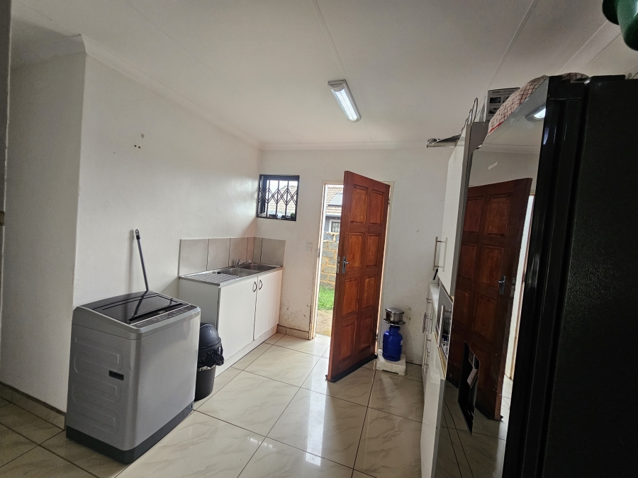 3 Bedroom Property for Sale in Dersley Gauteng