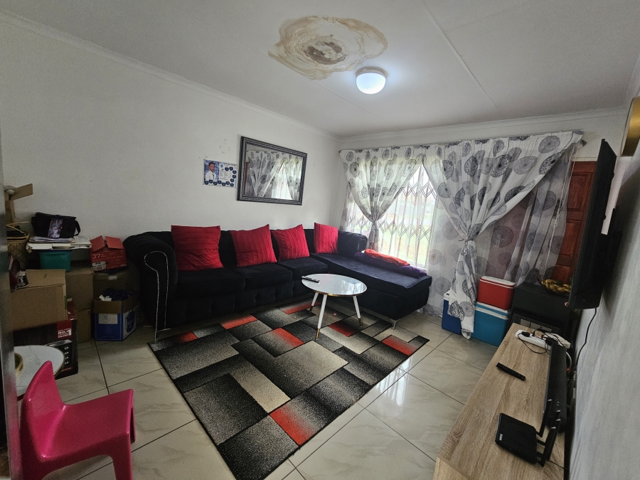 3 Bedroom Property for Sale in Dersley Gauteng
