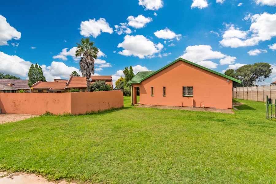 3 Bedroom Property for Sale in Rant En Dal Gauteng