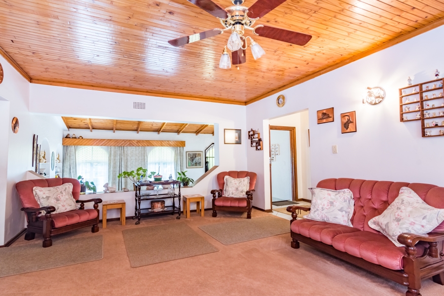 5 Bedroom Property for Sale in Constantia Kloof Gauteng